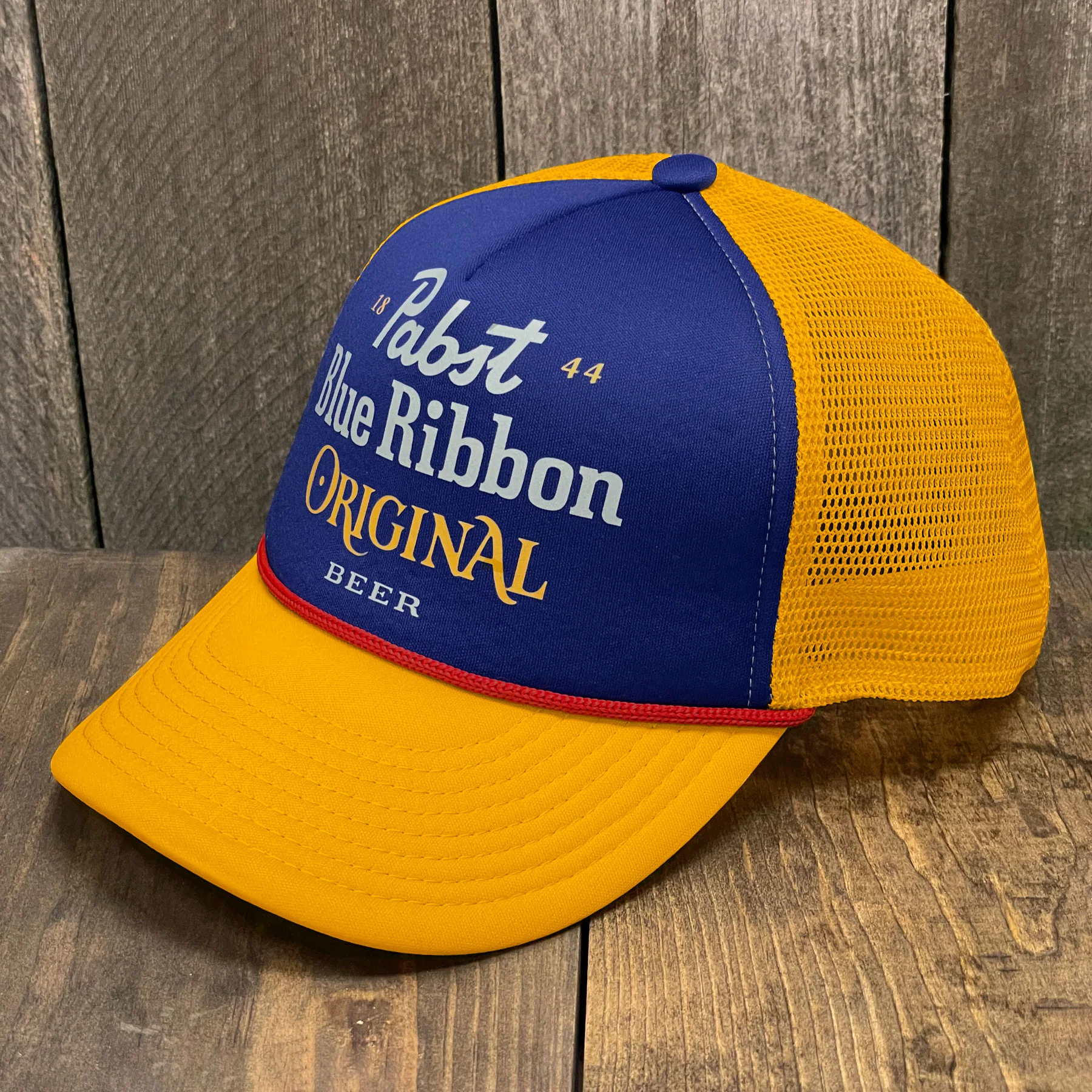Pbr trucker hat hotsell