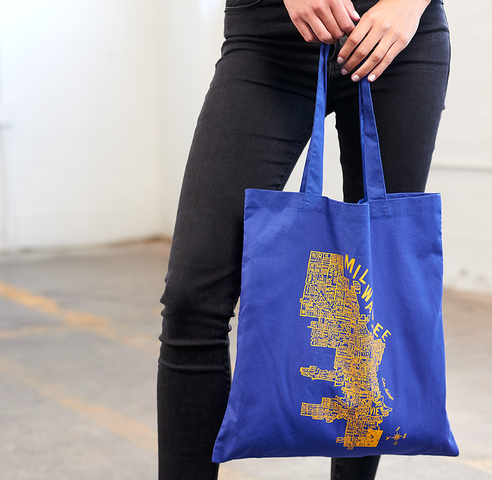 Milwaukee Skyline Tote Bag - Retro Wisconsin Souvenir Bag 16x16 Inches